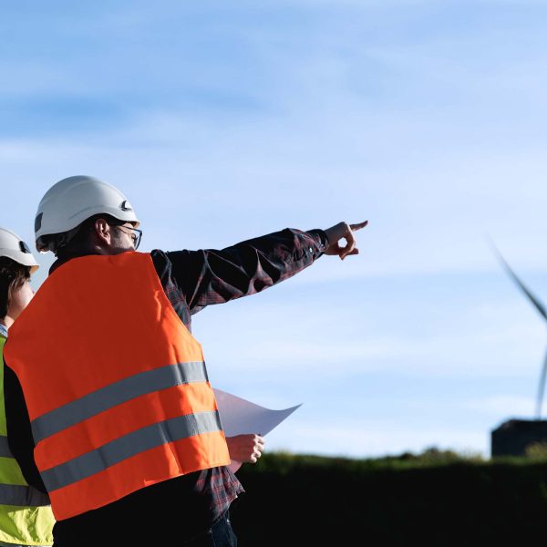 engineer-working-at-alternative-renewable-wind-ene-FRP6XHT.jpg